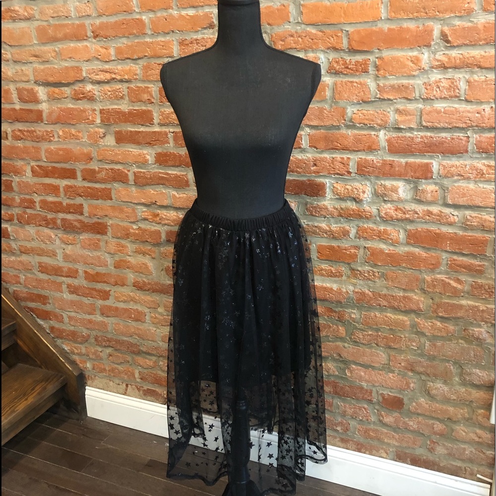 Tulle skirt w/glitter stars